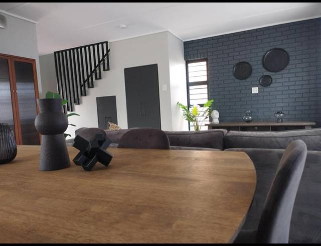 4 BEDROOM DUPLEX FOR SALE IN ALBERTSDAL